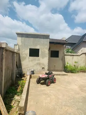 5bdrm House in Skm, School Park Area for Sale