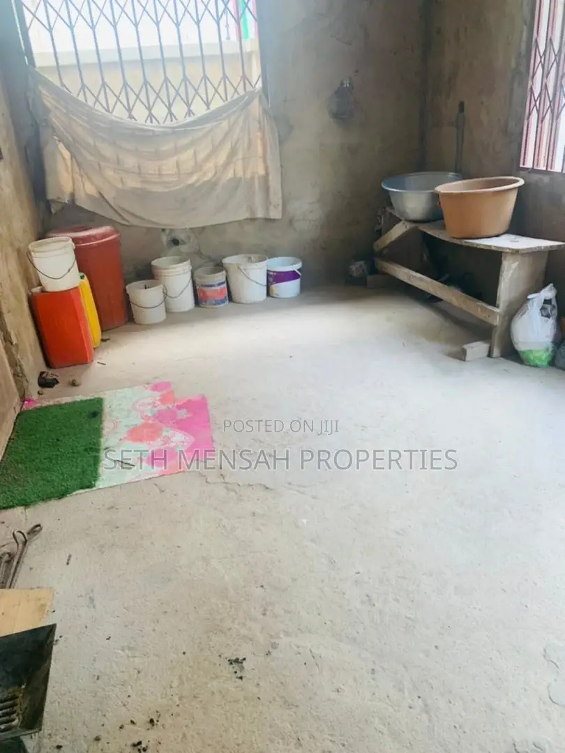 5bdrm House in Skm, School Park Area for Sale