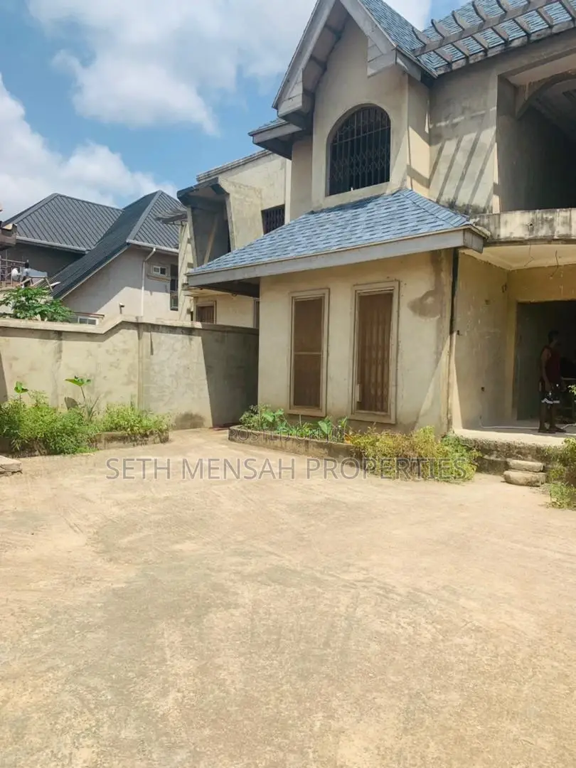 5bdrm House in Skm, School Park Area for Sale