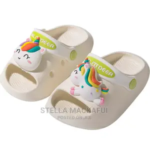 Super Cute and Comfy Crocs Size 25 Only