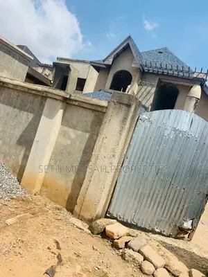 5bdrm House in 5 Bedroom for Sale