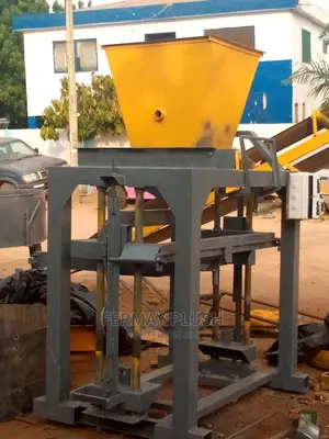 Newly Built Concrate Block Automated Machine for Sale