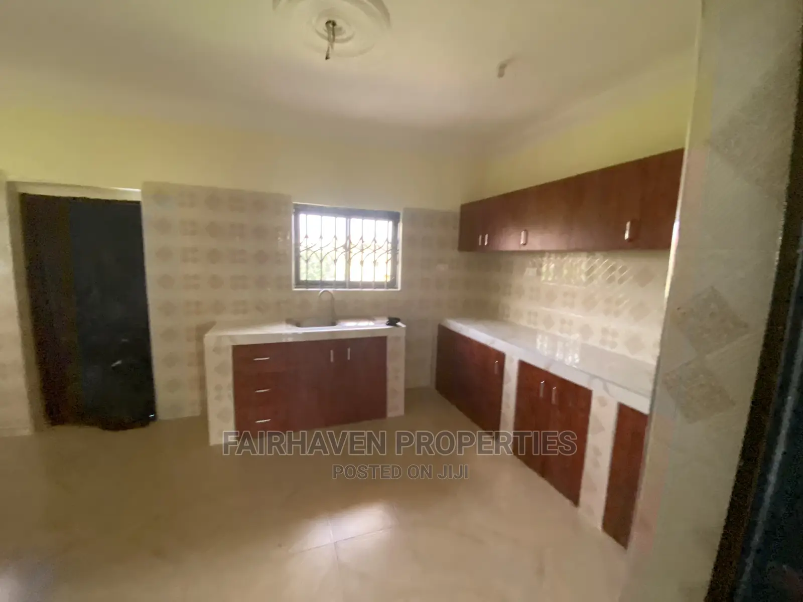 2bdrm Apartment in Tseaddo, Airport Residential Area for Rent