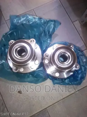 Ford Explorer 11- 18 Front Hub