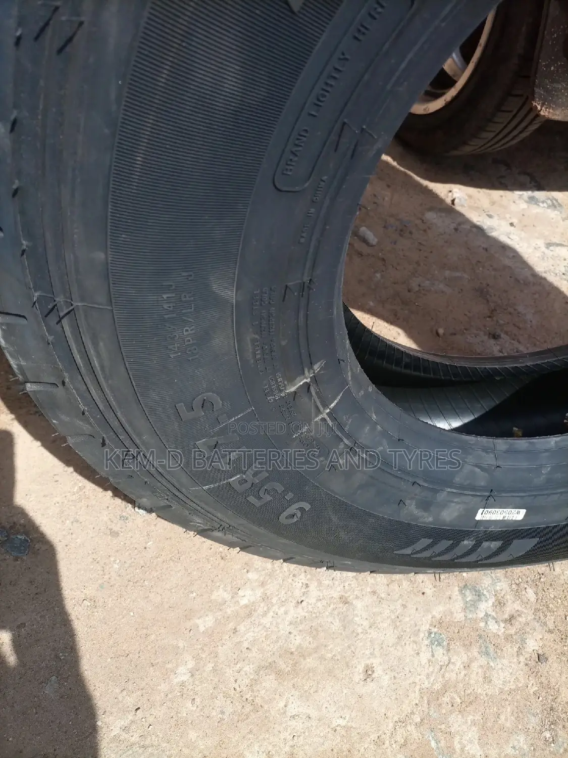 9.5R17.5 Brand New Tyres Tires