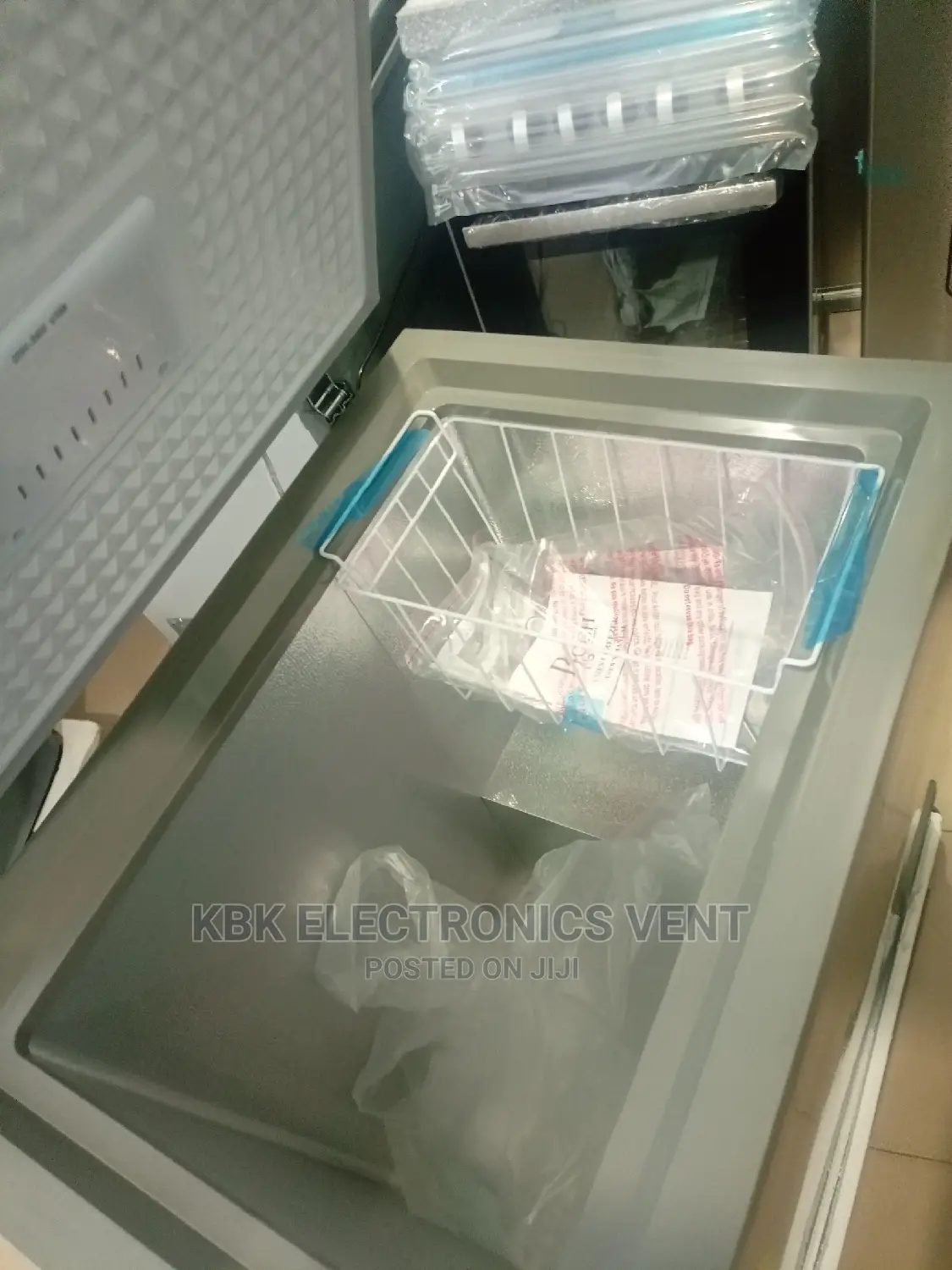 Roch 150ltr Chest Freezer Single Door