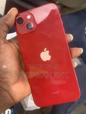 Apple iPhone 13 128 GB Red