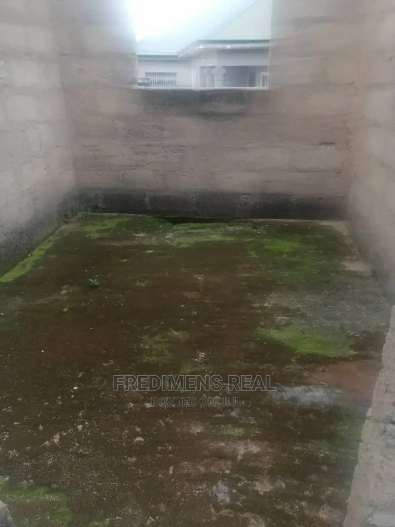 4bdrm House In Fredimens Real, Accra Metropolitan For Sale