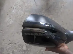 Honda CR-V 2019 Touring Mirror