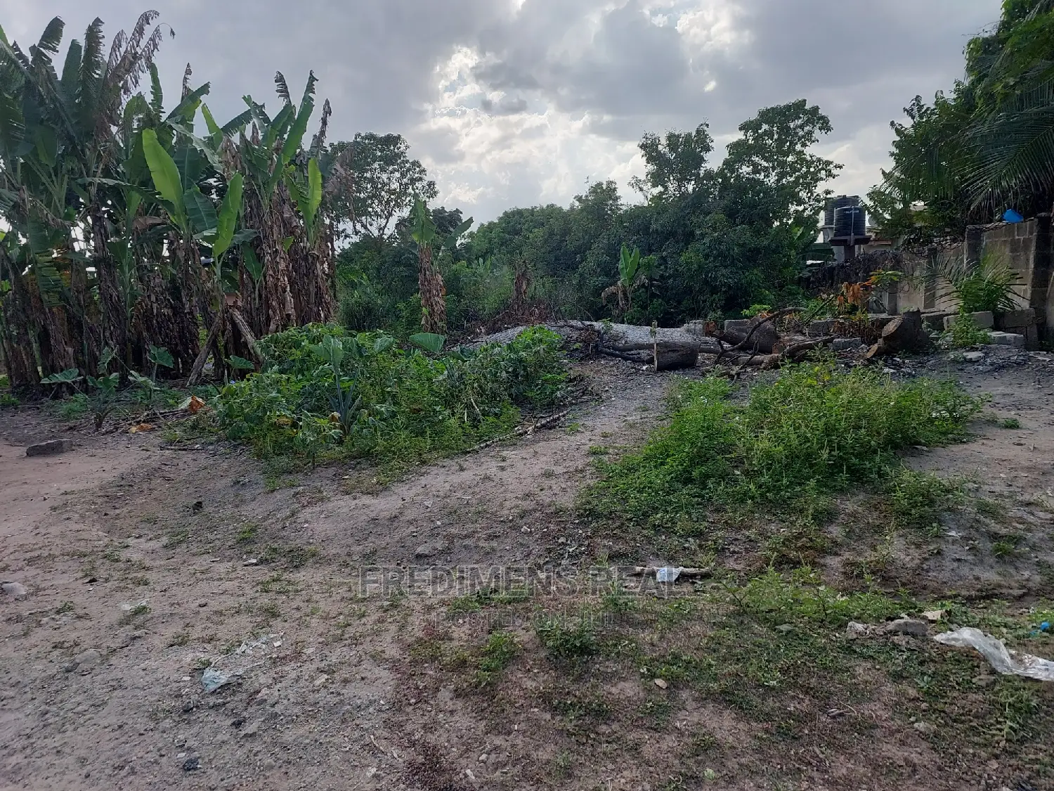 A Land at Brofoyeduru-Adumasa for Sale