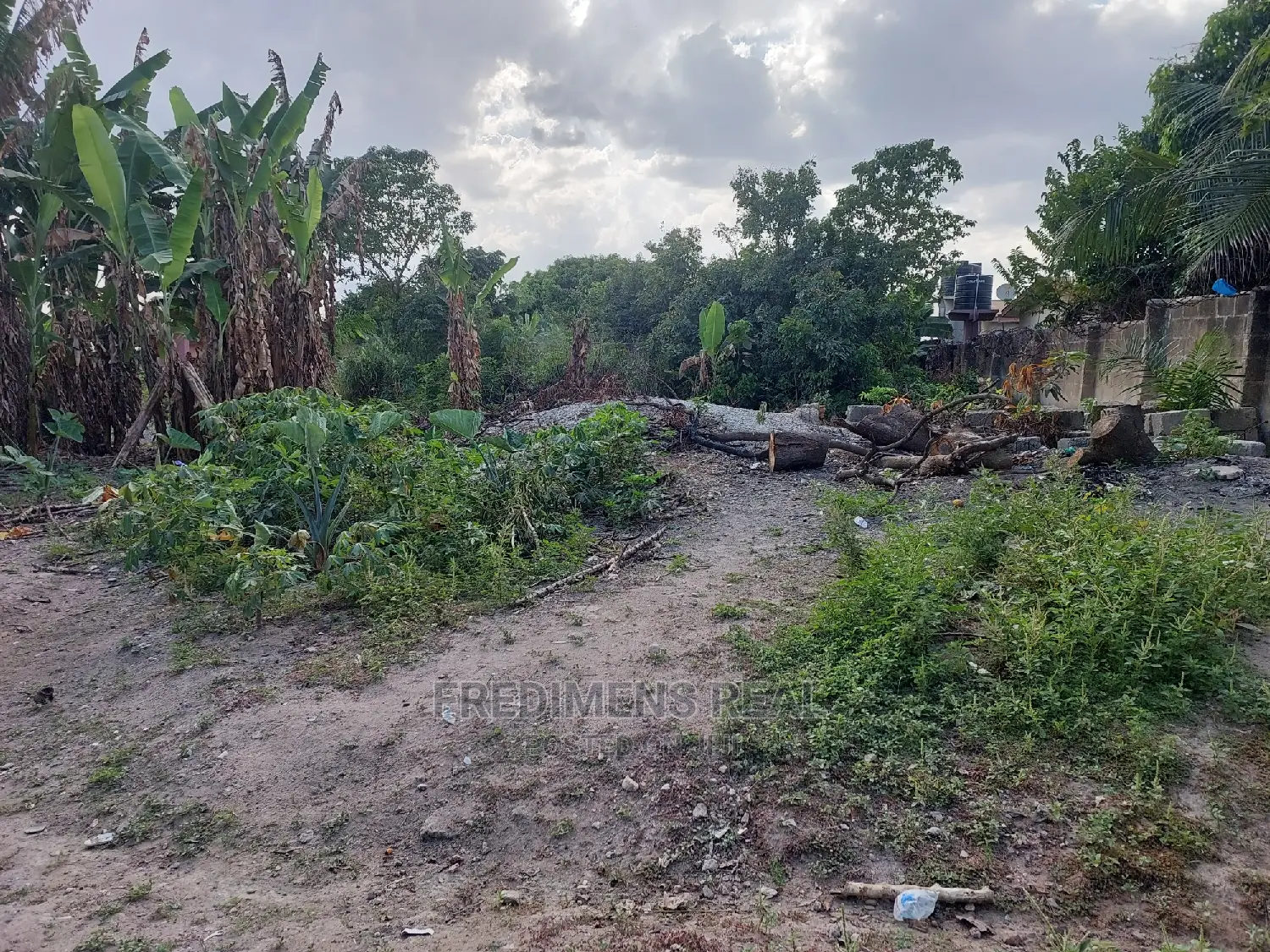 A Land at Brofoyeduru-Adumasa for Sale