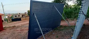 I Sliding Gate
