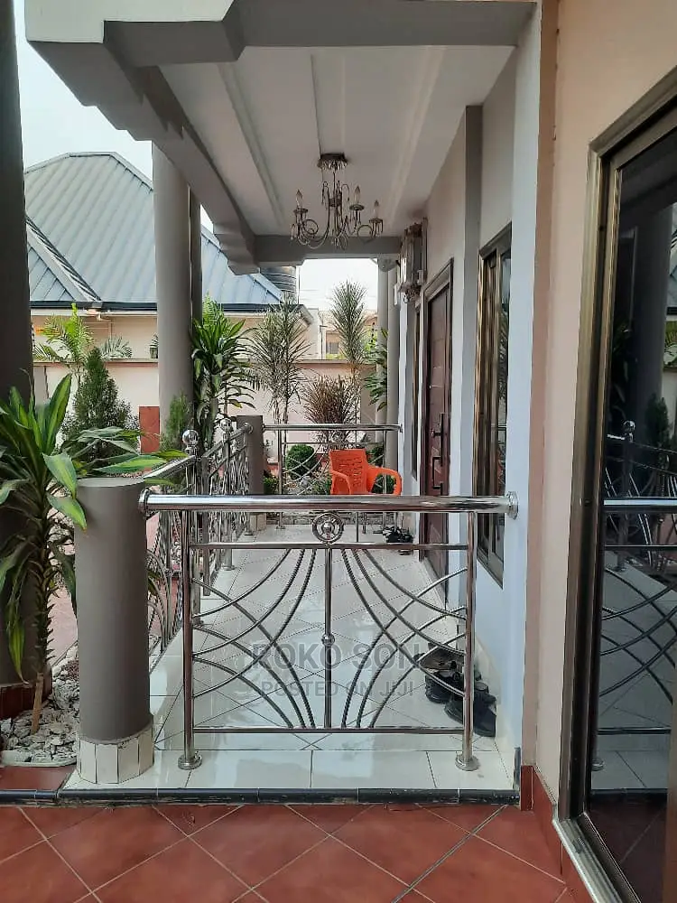 6bdrm Duplex in Dr Roko, West Legon for sale