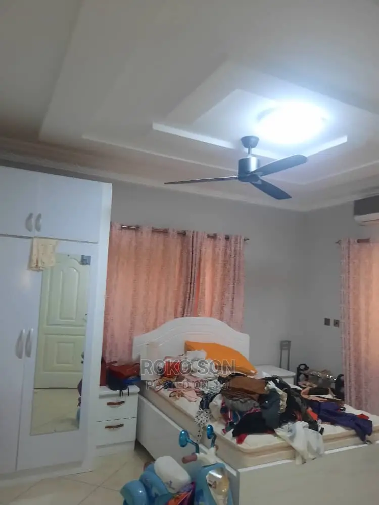 6bdrm Duplex in Dr Roko, West Legon for sale