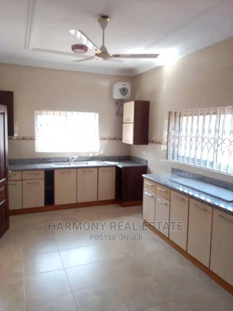 Big House to Let -Dzorwulu