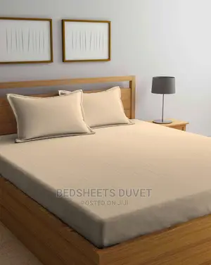 Cream Coloured Bedsheet Set