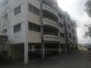 For Sale 30 Offices With Apartments Has Road at North Ridge