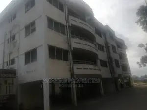 For Sale 30 Offices With Apartments Has Road at North Ridge