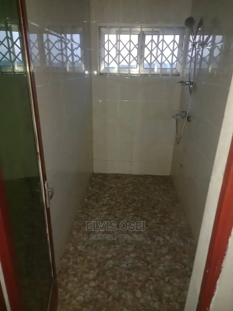 2bdrm Apartment in Westhills, Weija for rent