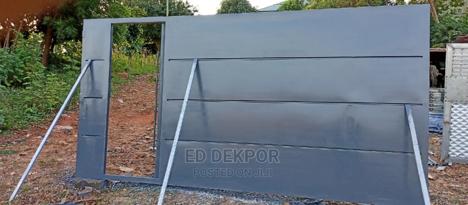 Gr Sliding Gate