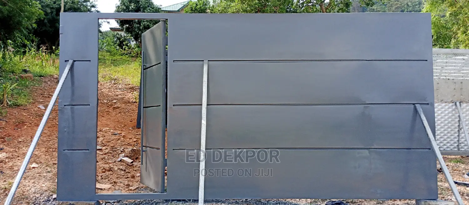 Gr Sliding Gate
