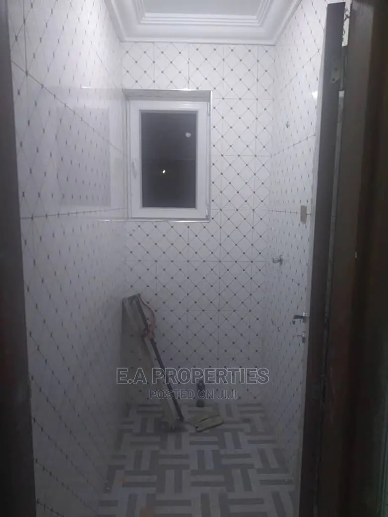 2bdrm Apartment in E a Propertis, School Junction for Rent
