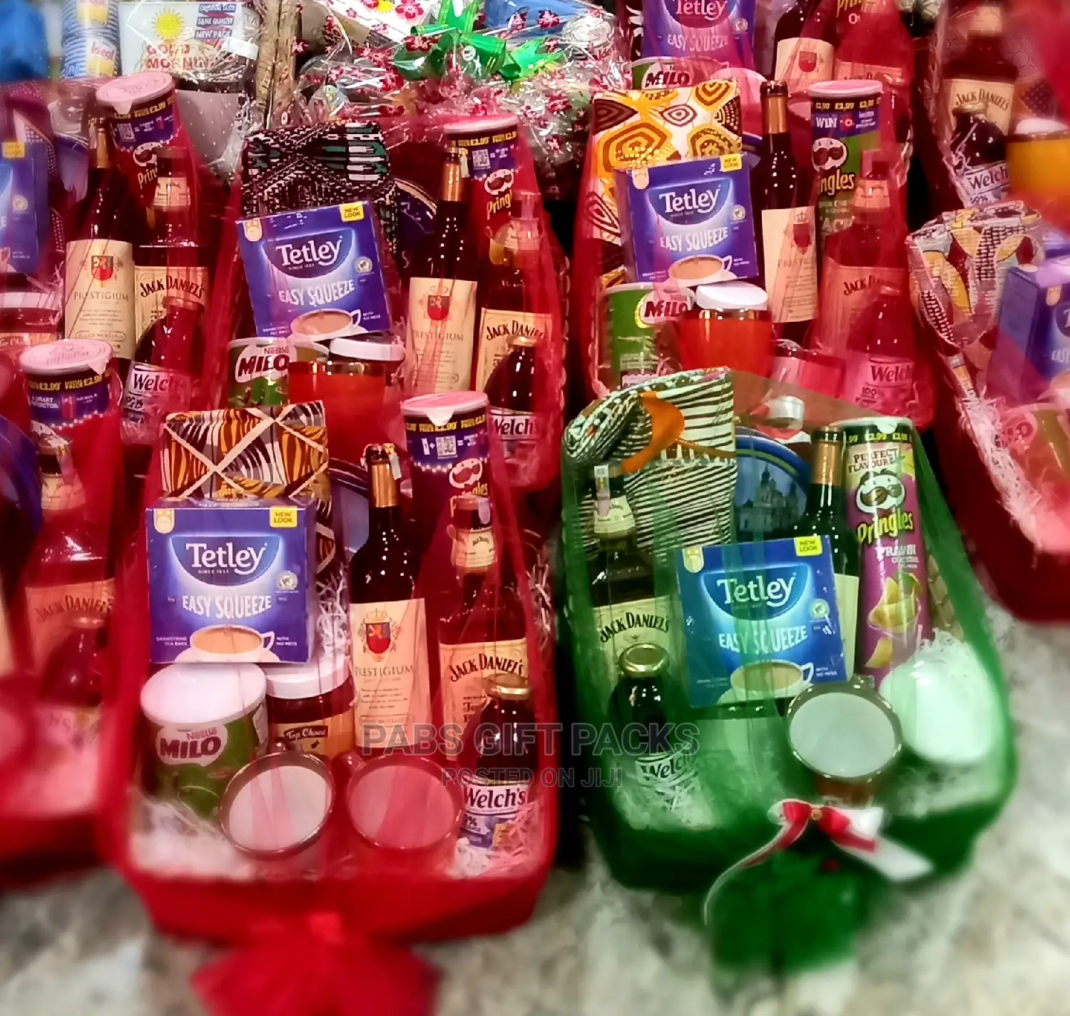 Affordable And Classy Christmas Hamper / Corporate Hampers