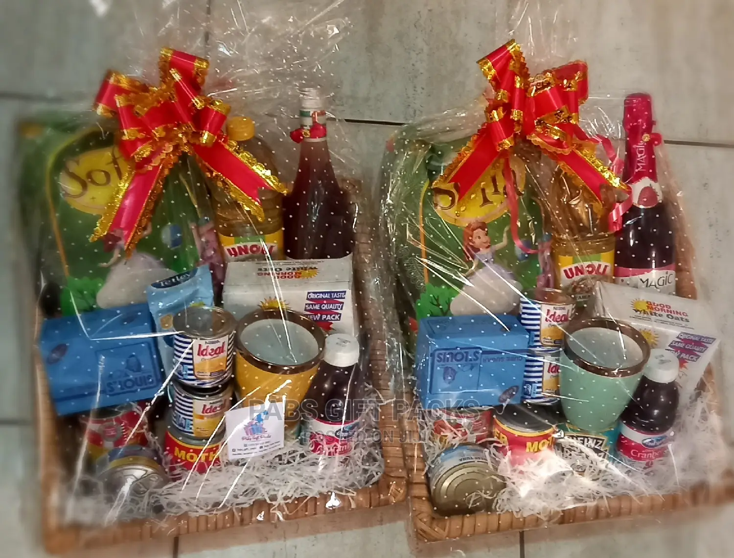 Affordable And Classy Christmas Hamper / Corporate Hampers