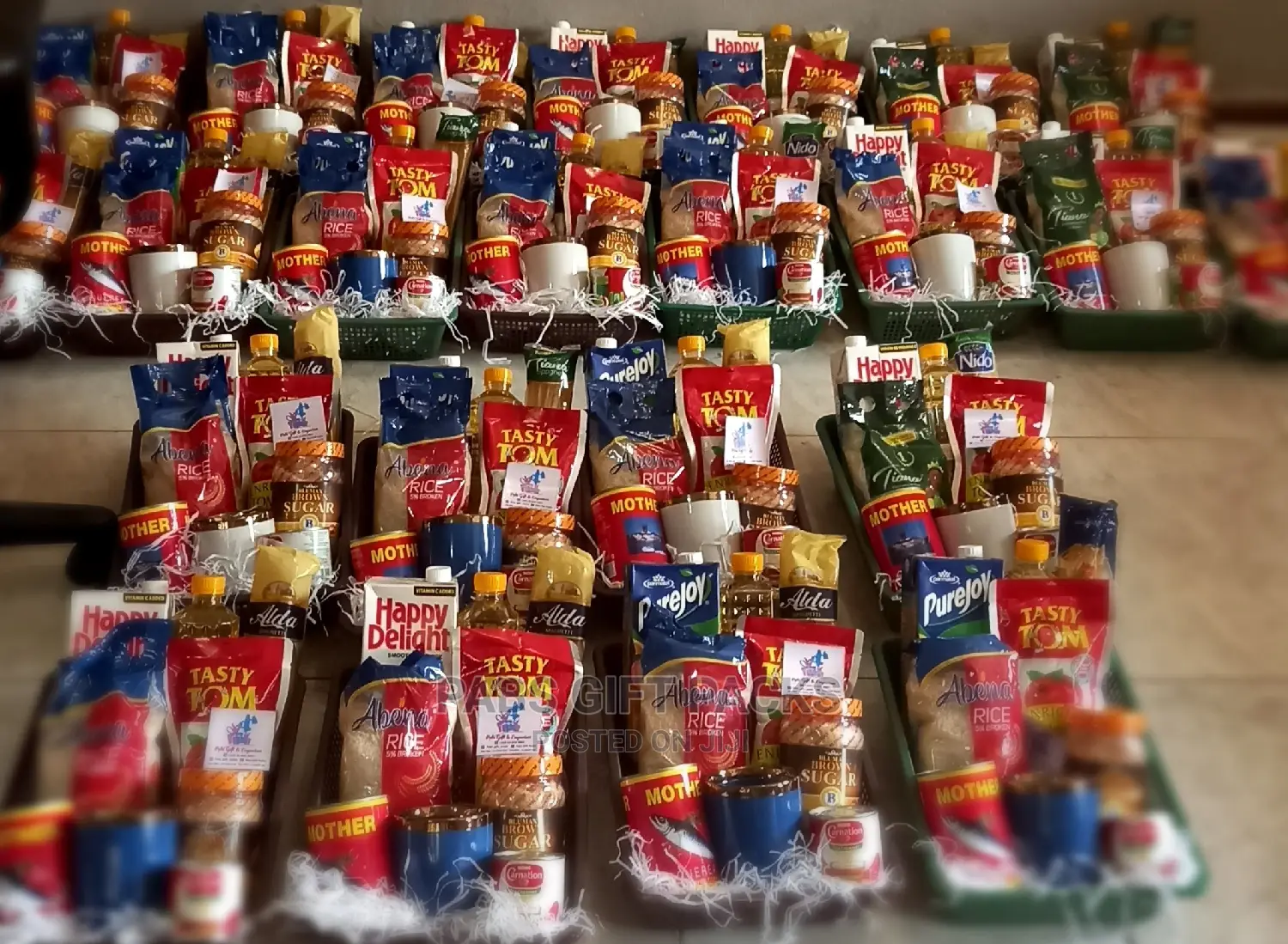Affordable And Classy Christmas Hamper / Corporate Hampers