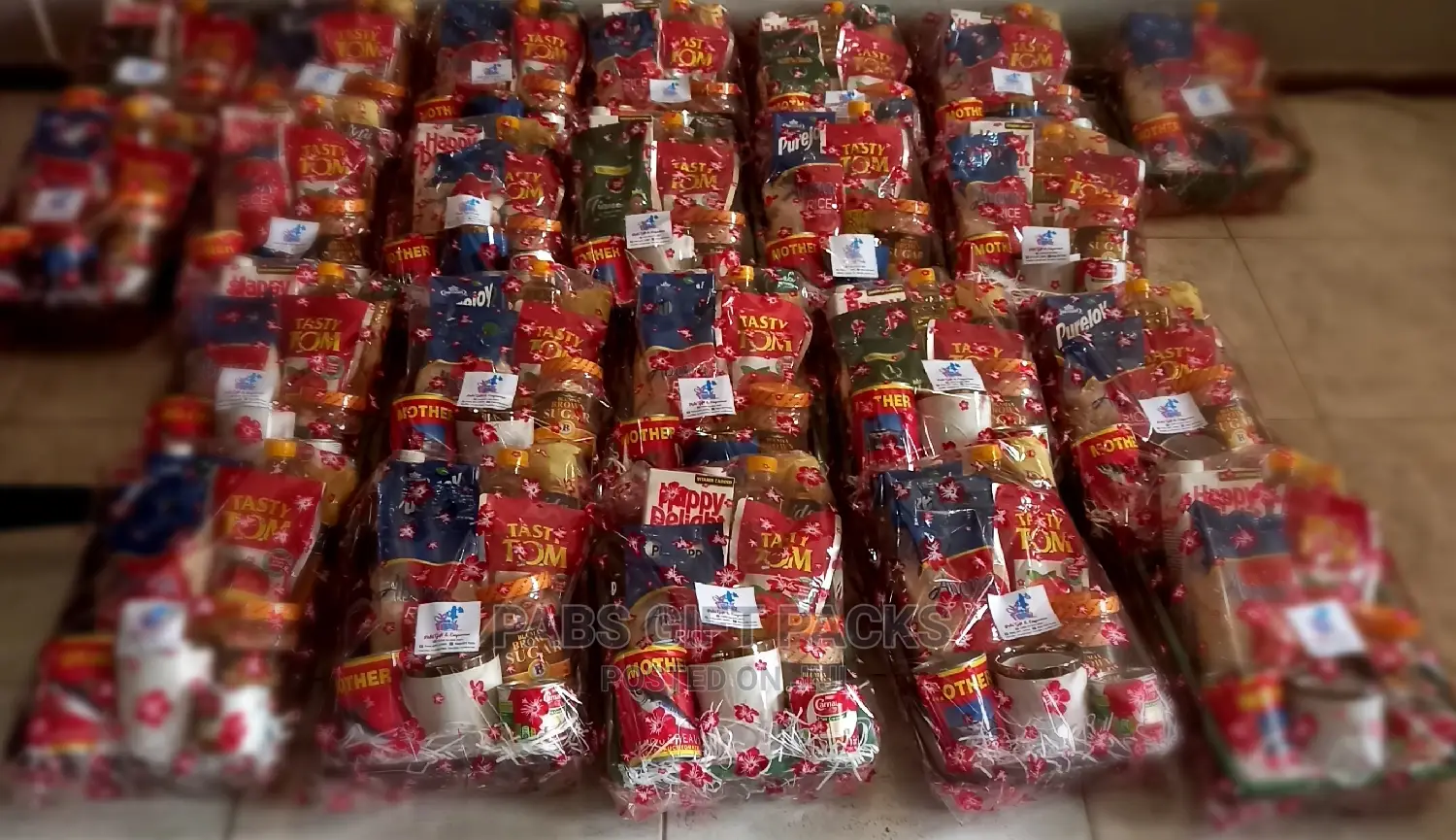 Affordable And Classy Christmas Hamper / Corporate Hampers