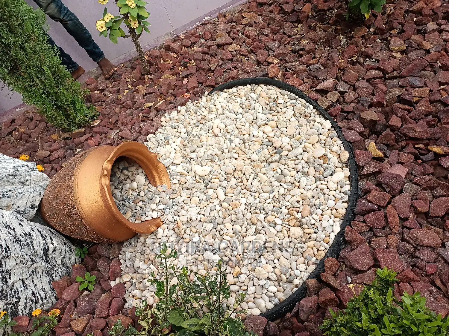 Pebbles Design