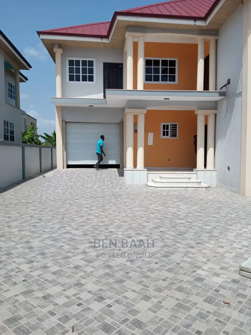4bdrm Duplex in Ben Properties, Haatso for Sale