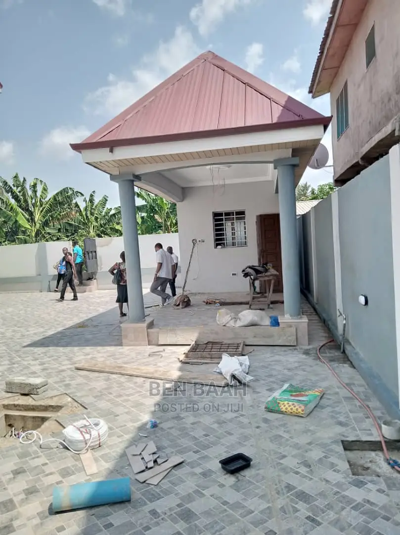 4bdrm Duplex in Ben Properties, Haatso for Sale