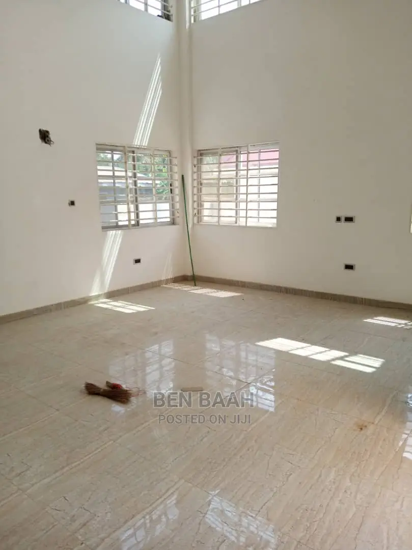 4bdrm Duplex in Ben Properties, Haatso for Sale