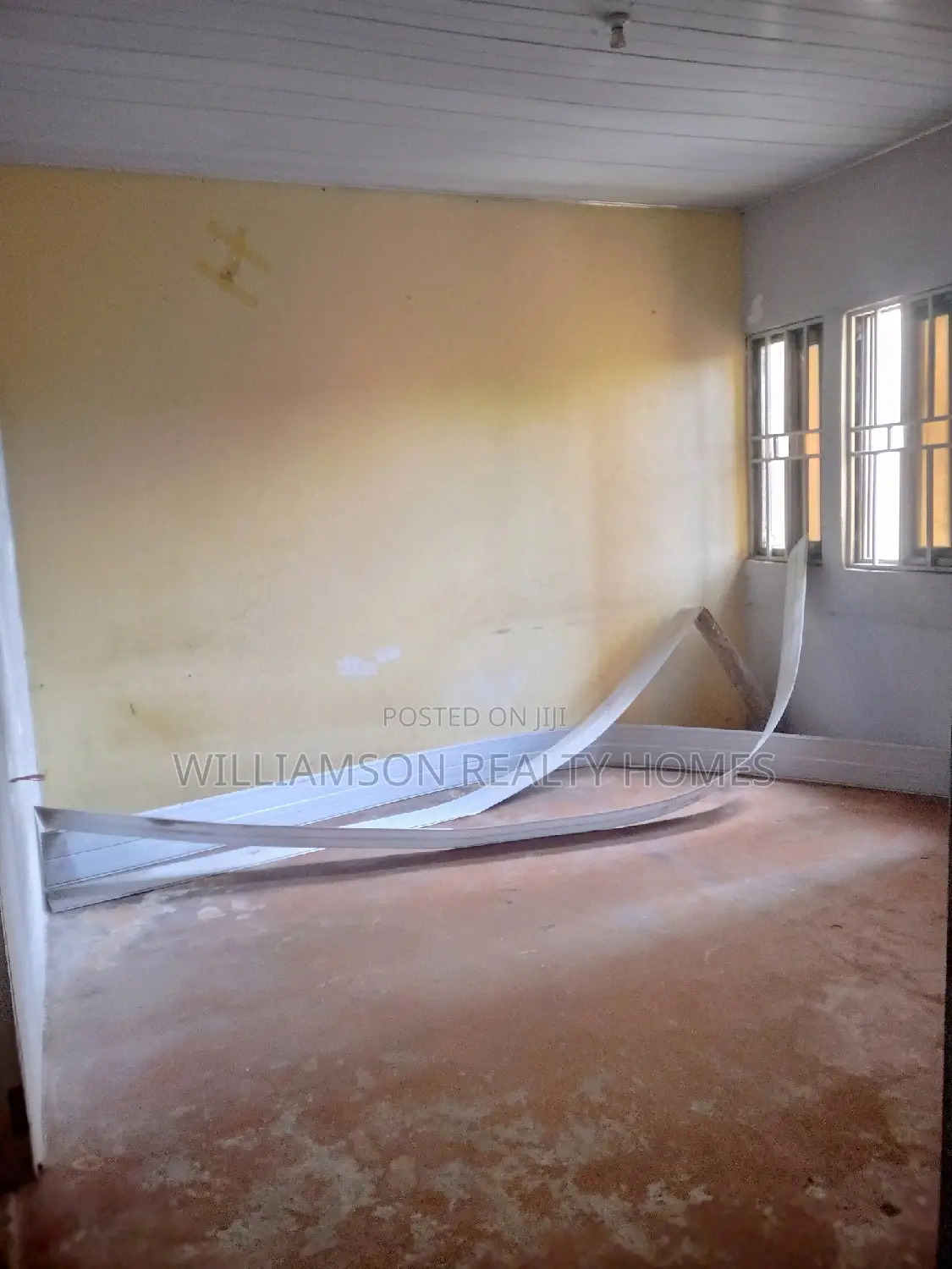 1bdrm Apartment in Community 18, Spintex for rent
