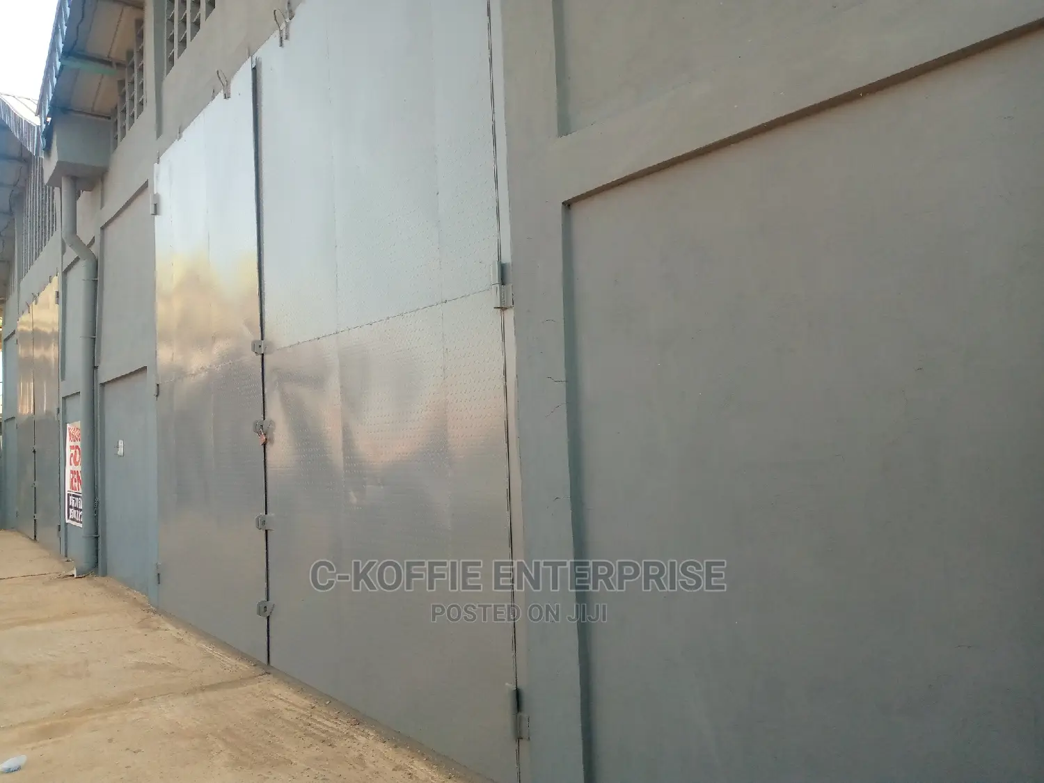 1000 Sqm Warehouse at Airport