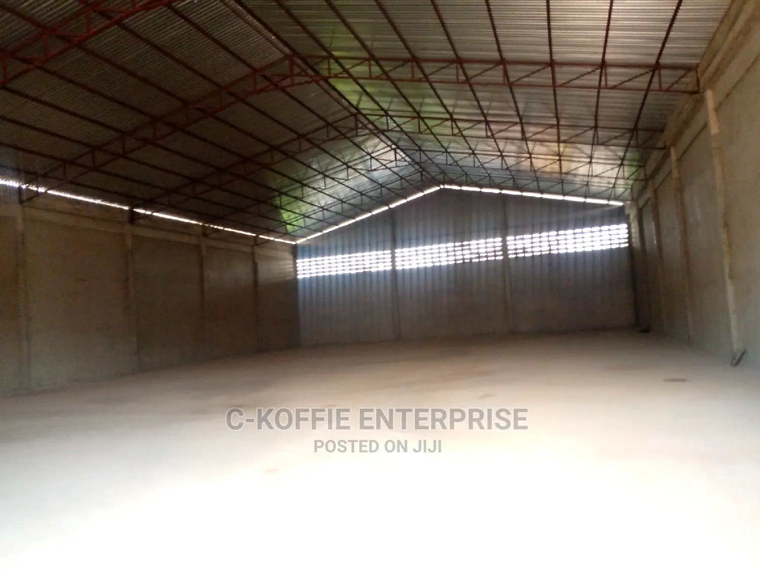 1000 Sqm Warehouse at Airport