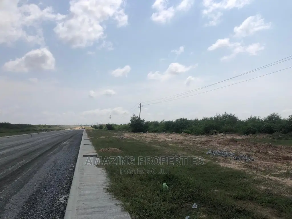 2 Plots of Roadside Land at Tema Beach Road