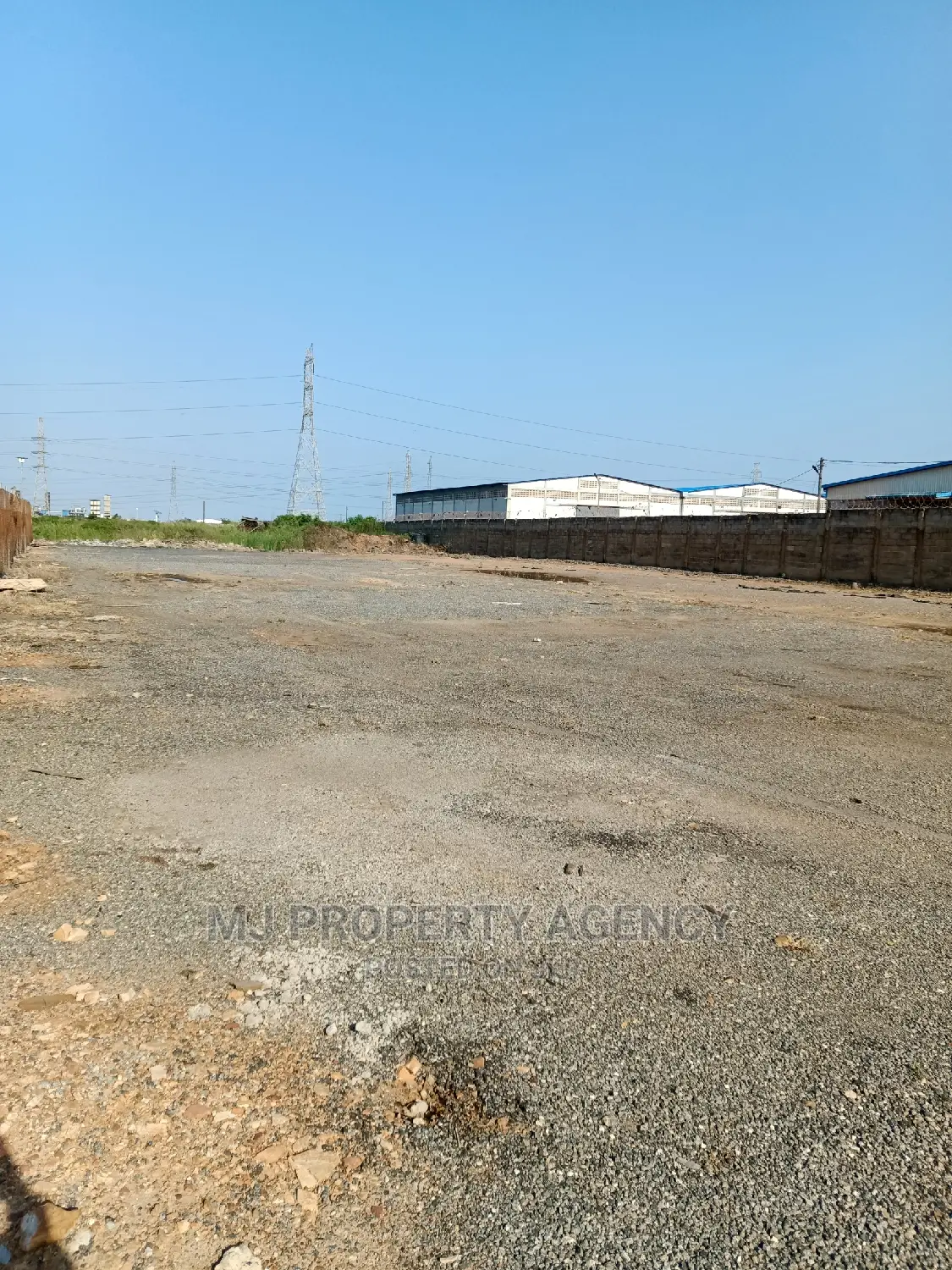 2500 SQM Warehouse With Big Compound