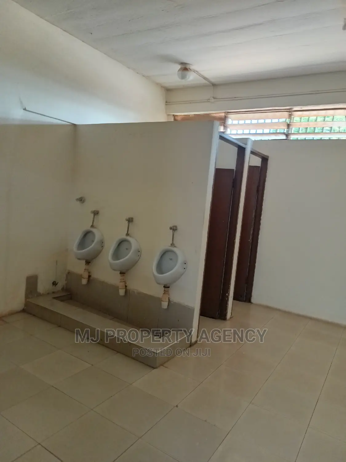 2500 SQM Custom Bonded WAREHOUSE in Tema Metropolitan Commercial