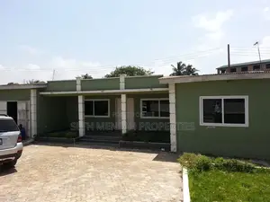 3bdrm House in 3 Bedroom House For, Tesano for Sale