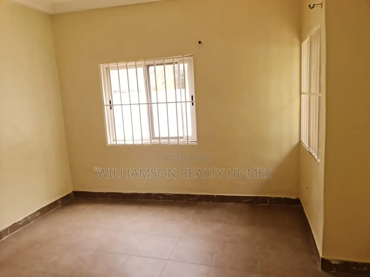 4bdrm Mansion in Hfc Estate, Spintex for Sale