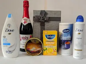 Classic Holiday Gift Hamper