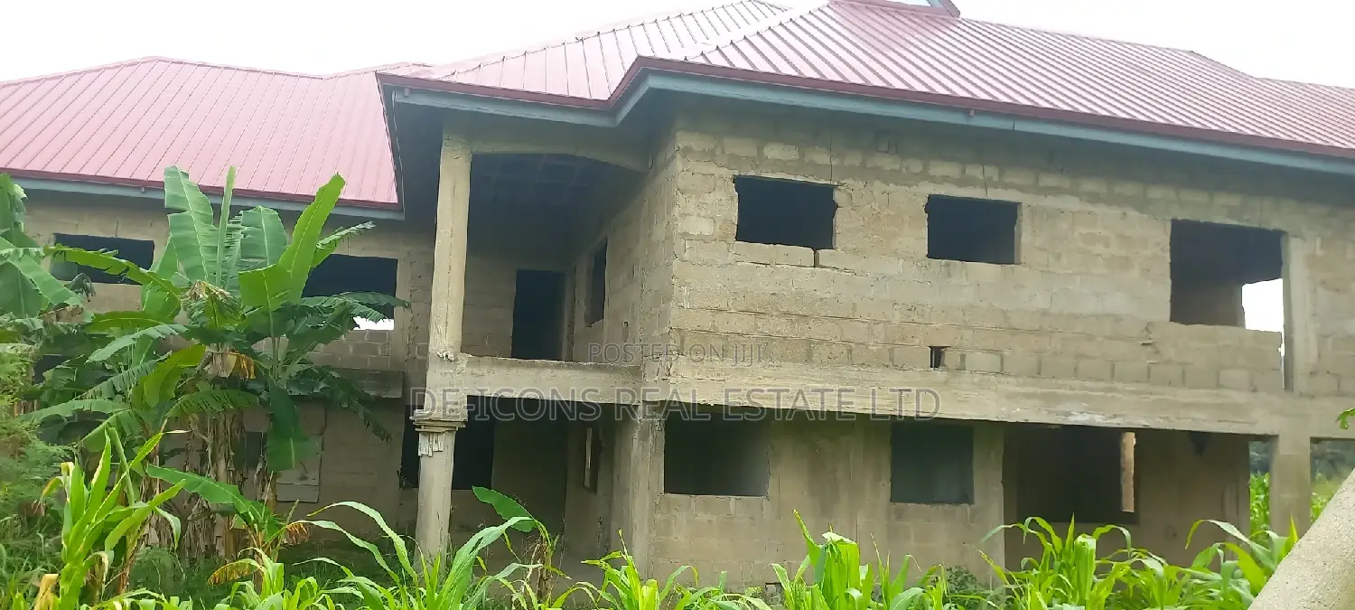 10 Bedrooms Property Built on 4 Plots of Land 4 Sale