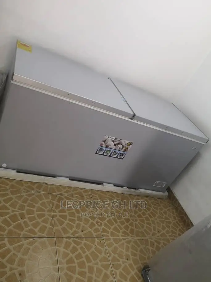 Powerful Pearl Freezer 708L