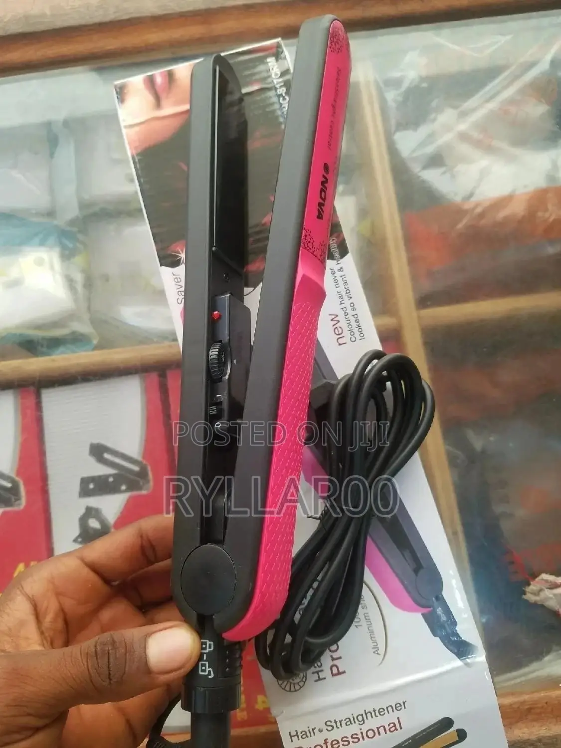 Nova Professional Hair Straighener
