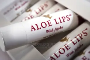 Aloe Lips With Jojoba