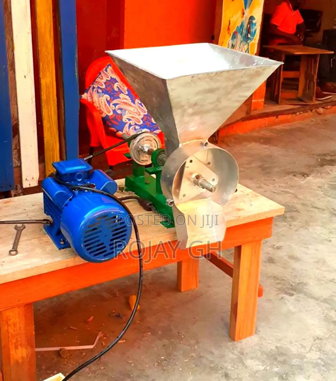 Vegetable Machine With Electric Motor