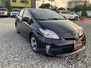 Toyota Prius 2015 Blue