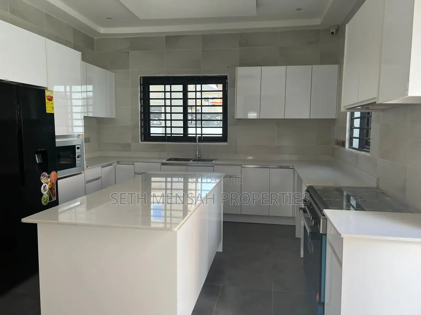 4bdrm House in 4 Bedroom House For, Ga South Municipal for Sale